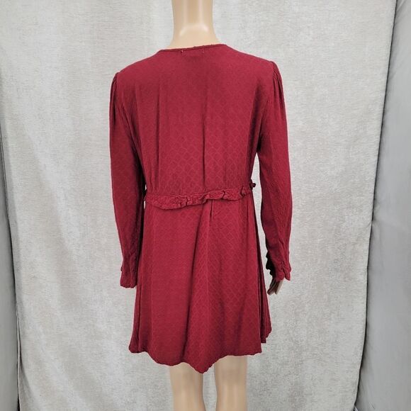 Coco + Jaimeson Maroon Pintuck Lace Detail Long Sleeve Boho Midi Dress - Picture 6 of 13